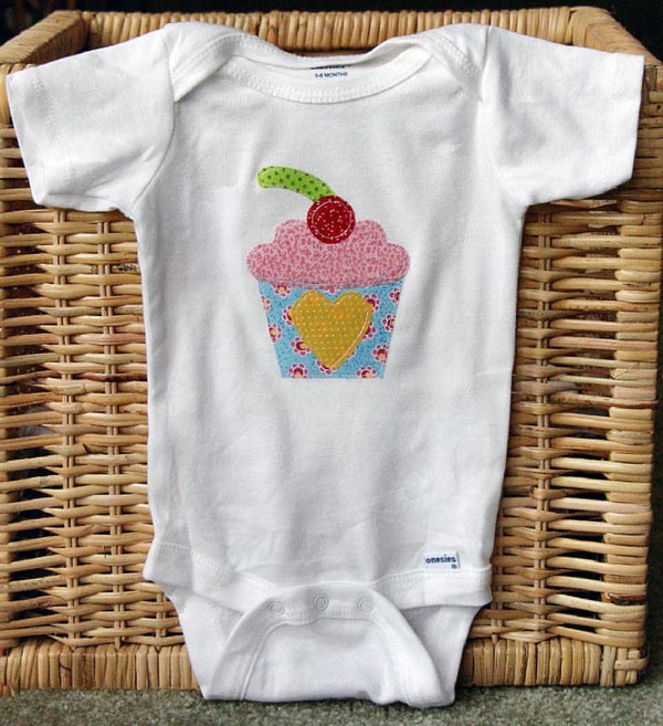 DIY Onesie by Bump Smitten