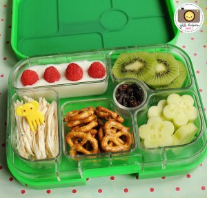 Creative Bento lunch via Meet the Dubiens